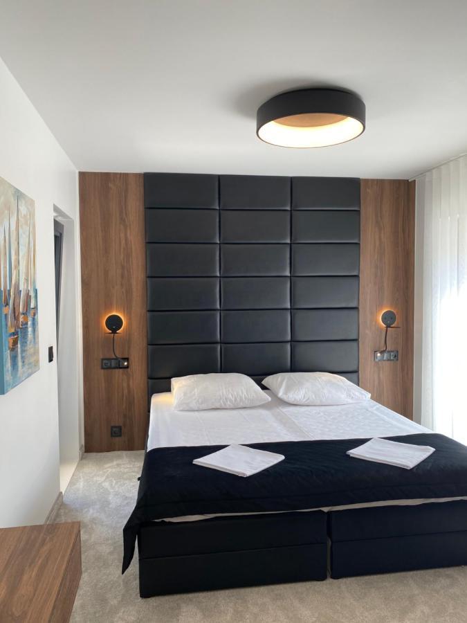 Villa Sun And Sea Трогир Екстериор снимка