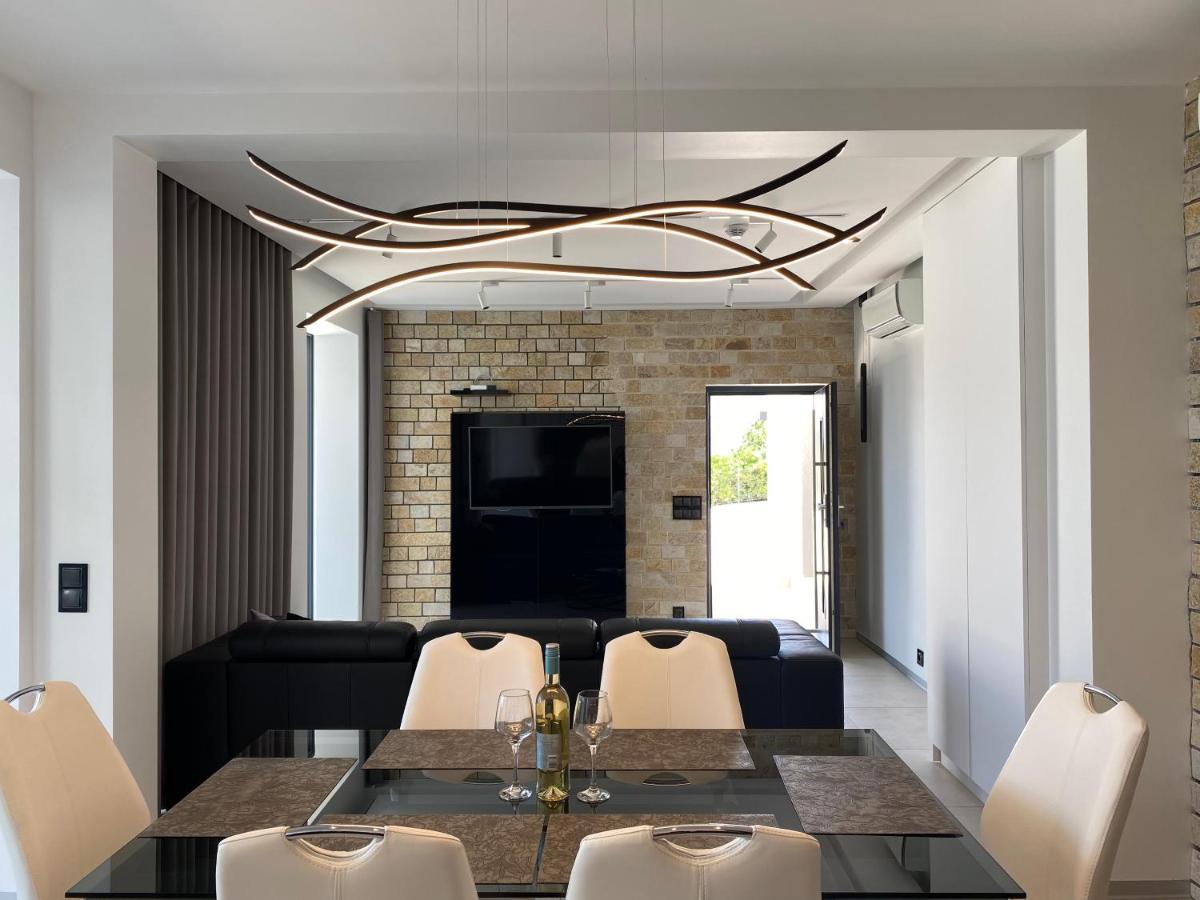Villa Sun And Sea Трогир Екстериор снимка
